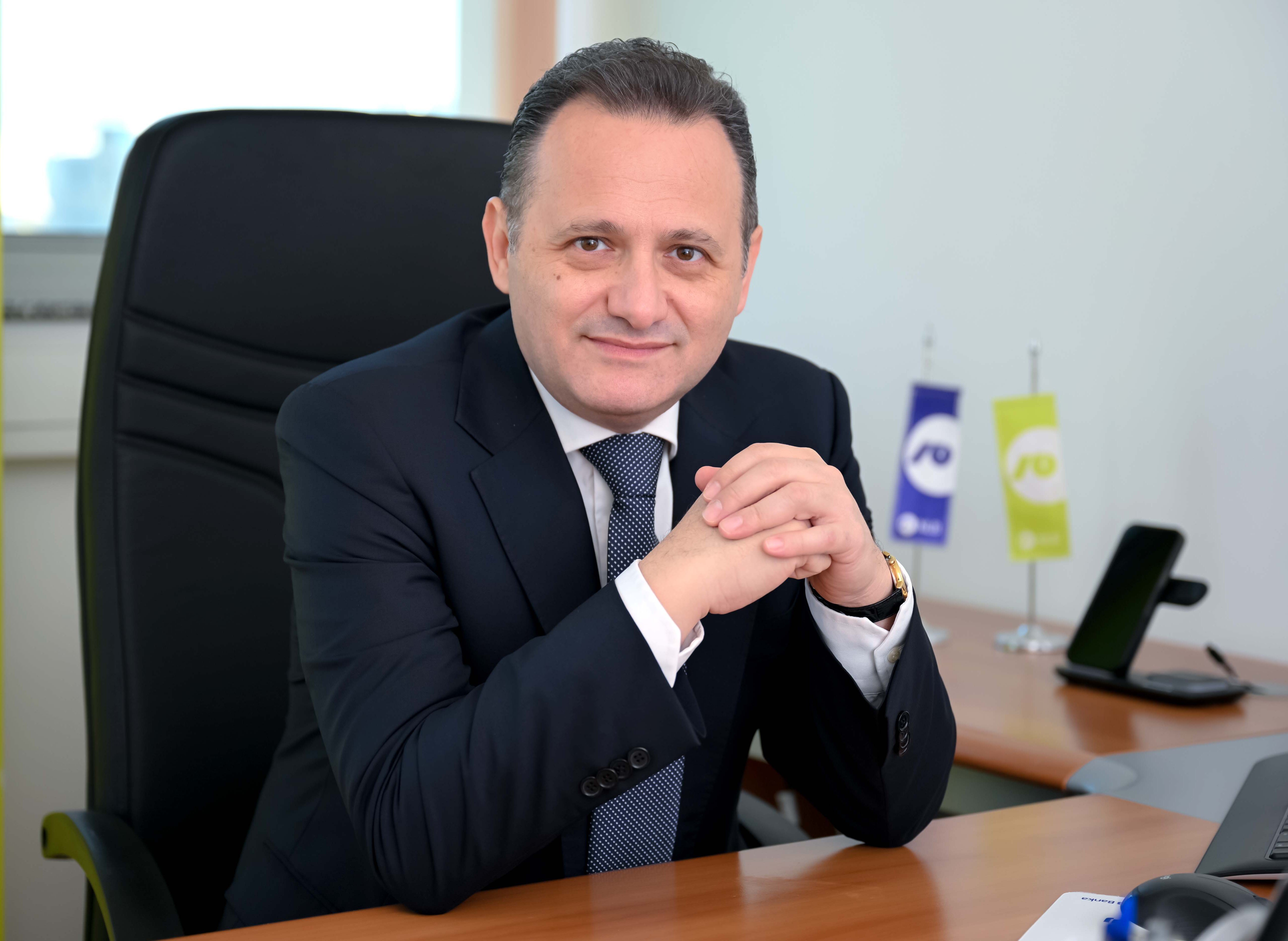 Бојан Стојаноски